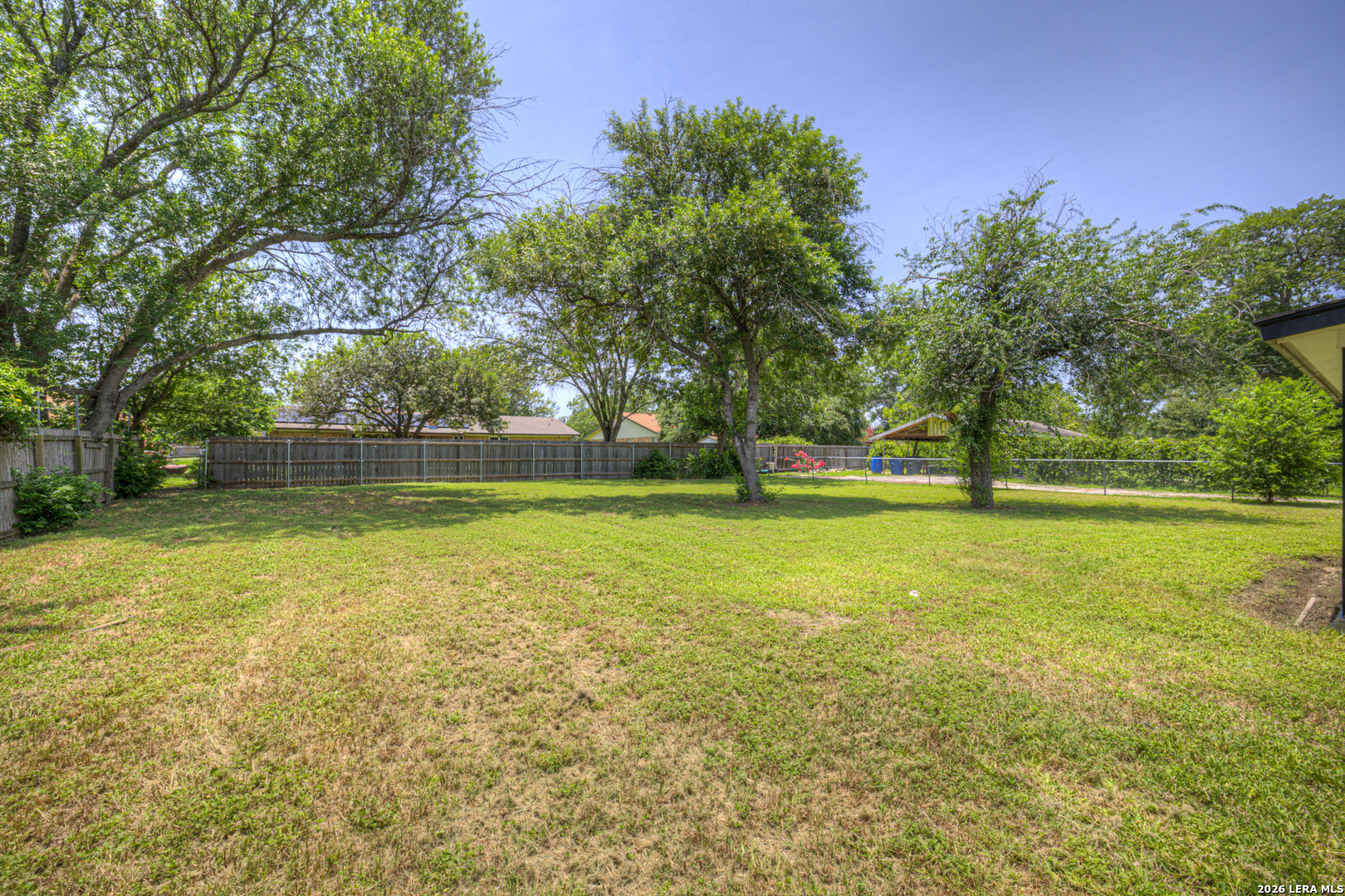 1302 S MESQUITE AVE, New Braunfels, TX 78130