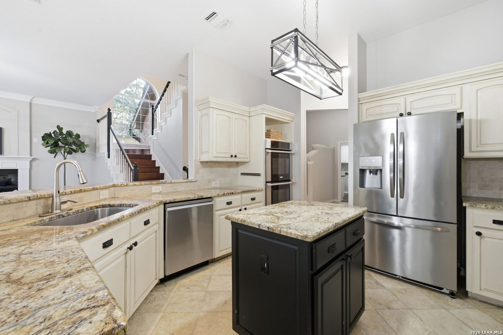 18323 APACHE SPRINGS DR, San Antonio, TX 78259