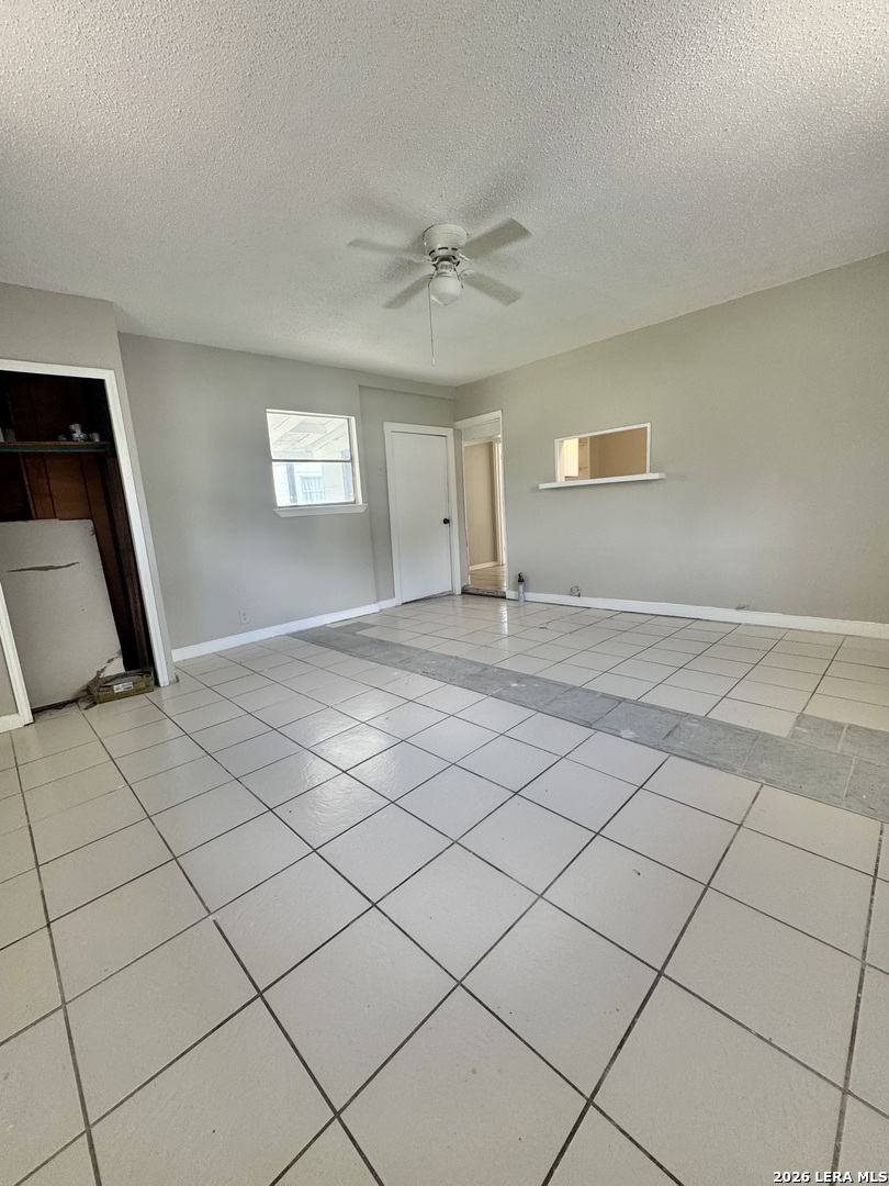 1923 Valencia, San Antonio, TX 78237