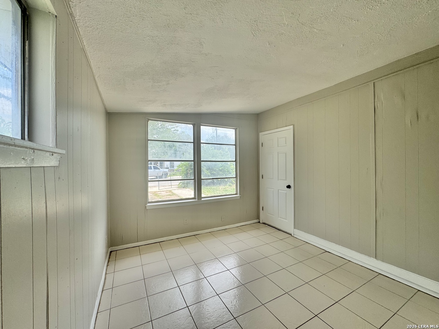 1923 Valencia, San Antonio, TX 78237