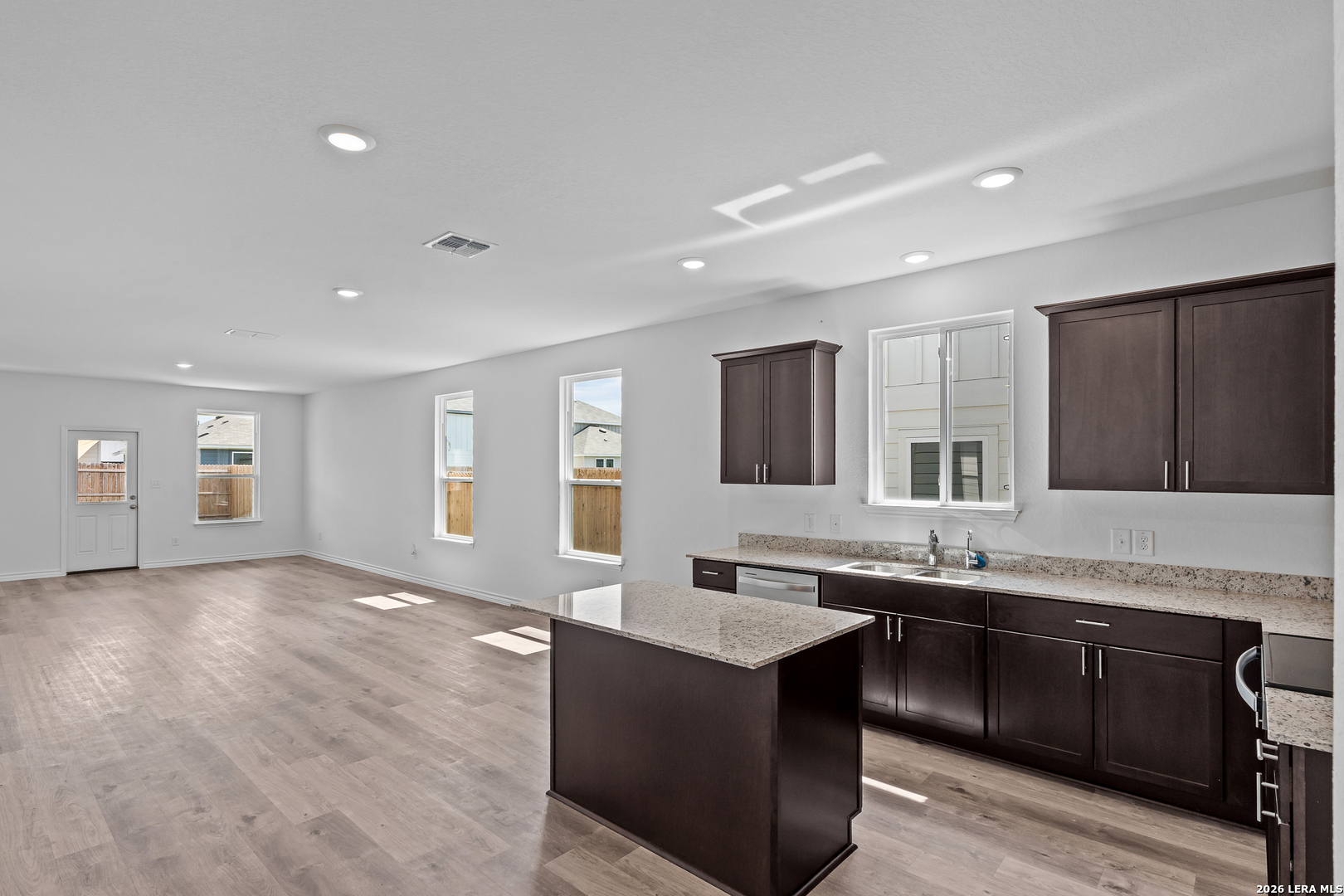 336 WILD CREEK RD, Seguin, TX 78155