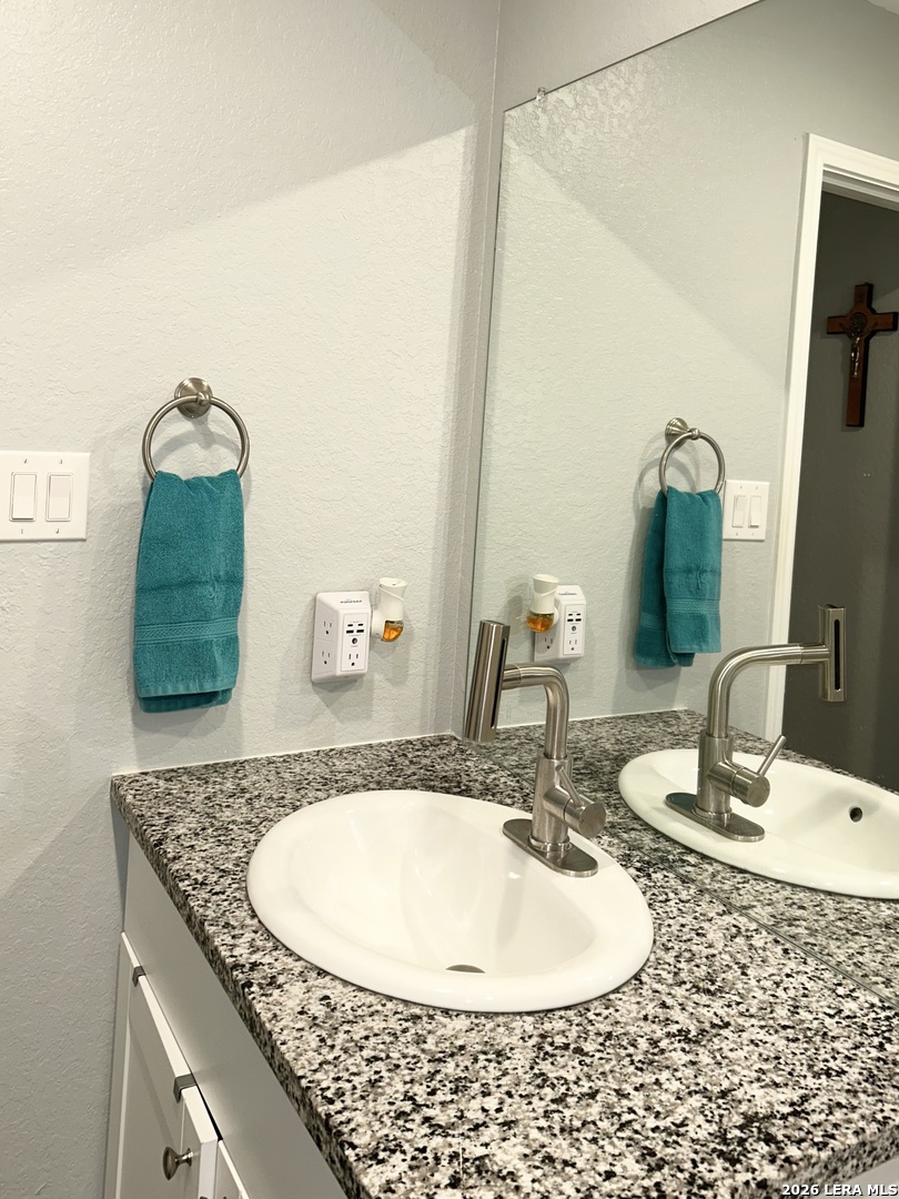 9913 Dicket Mead, San Antonio, TX 78254