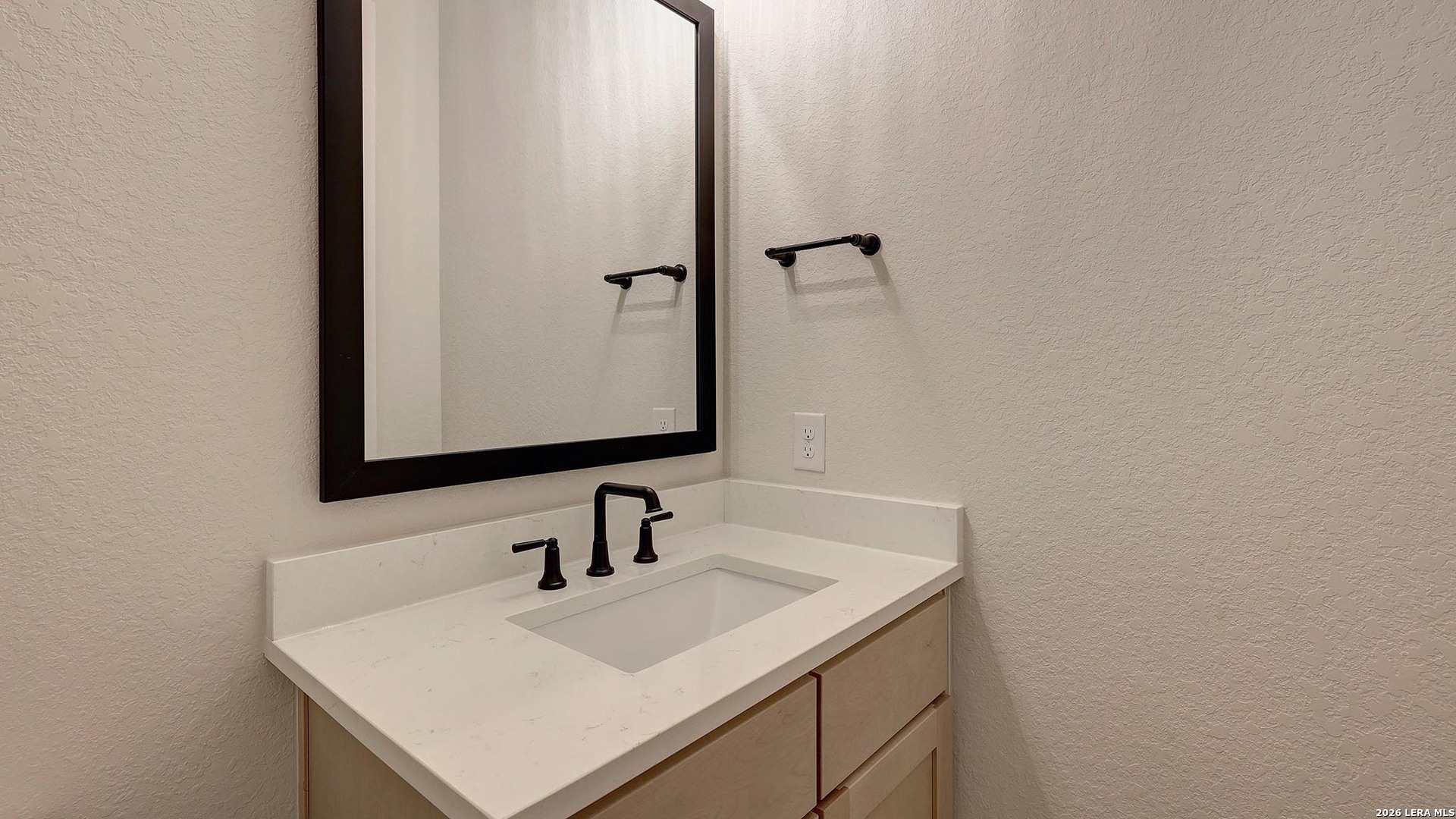 83 Enia Circle, San Antonio, TX 78257