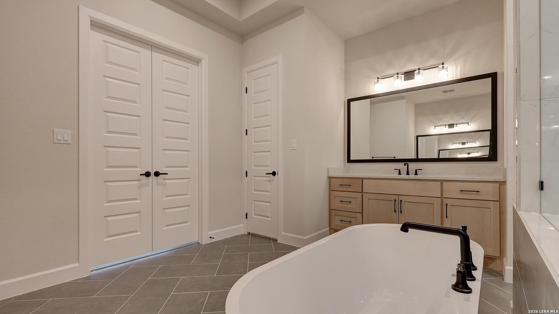 83 Enia Circle, San Antonio, TX 78257