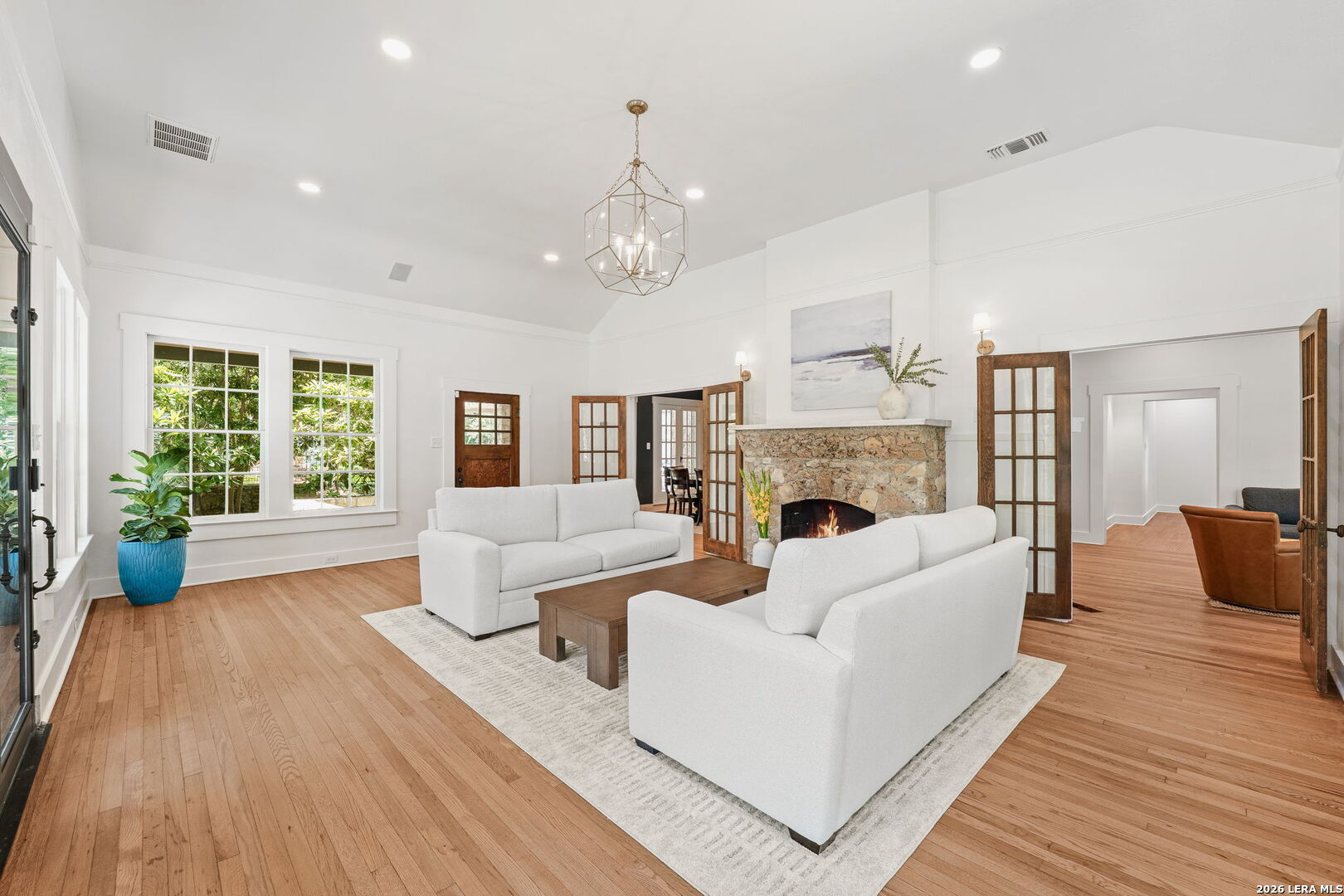 601 Castano Ave, Alamoheights, TX 78209
