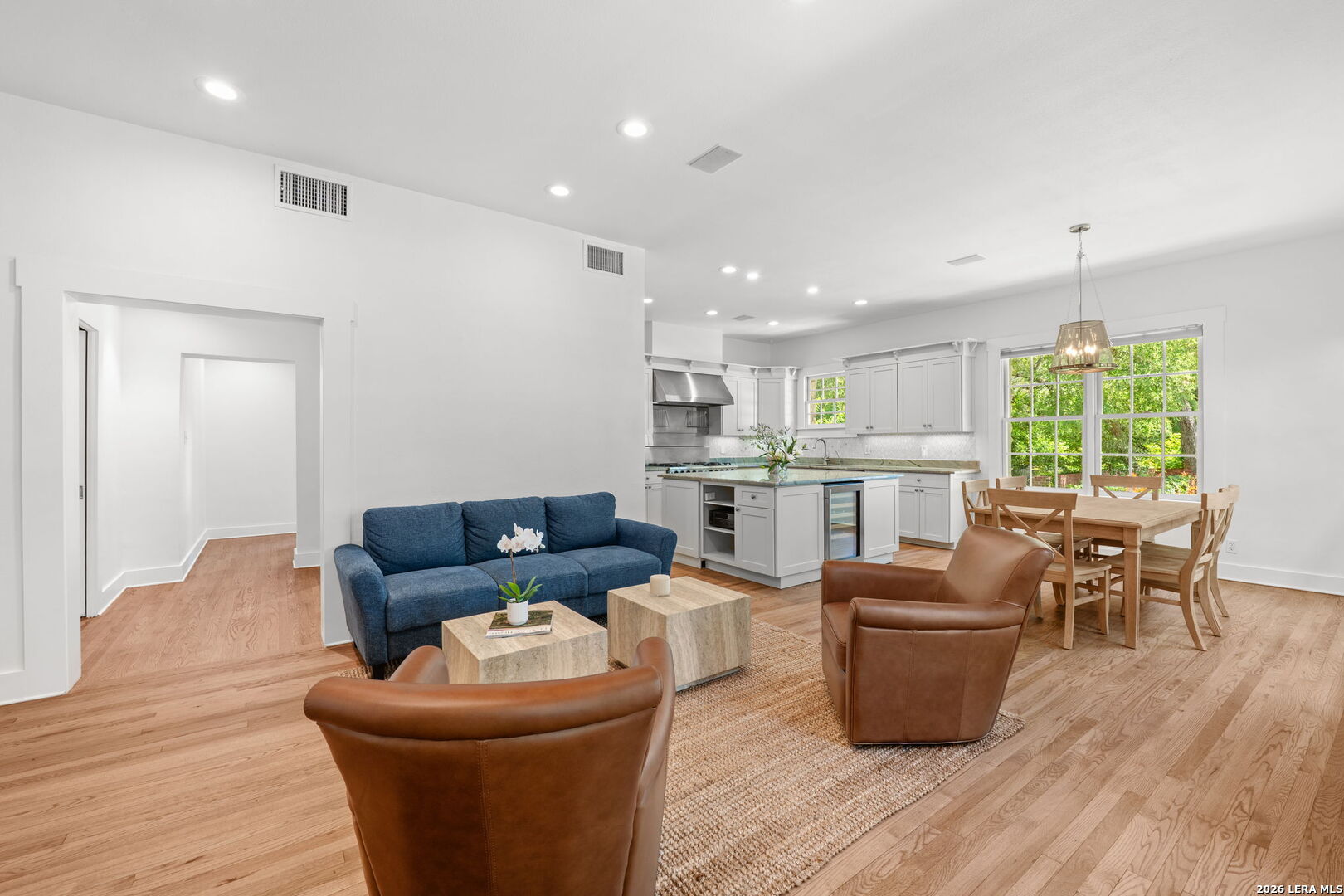 601 Castano Ave, Alamoheights, TX 78209