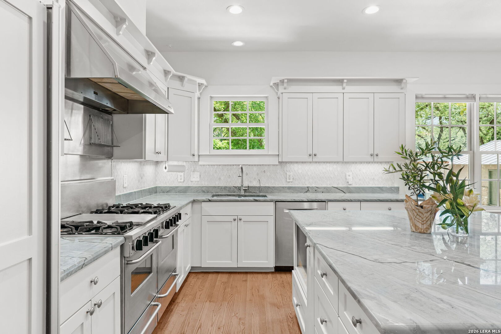 601 Castano Ave, Alamoheights, TX 78209