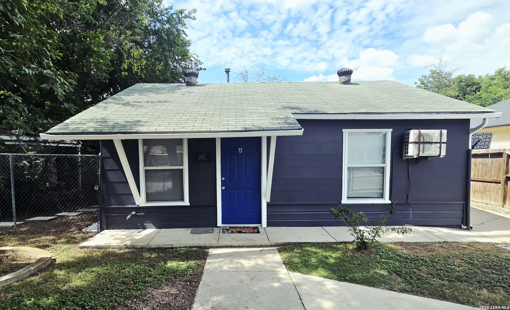 1027 King Ave Listing Cover Image