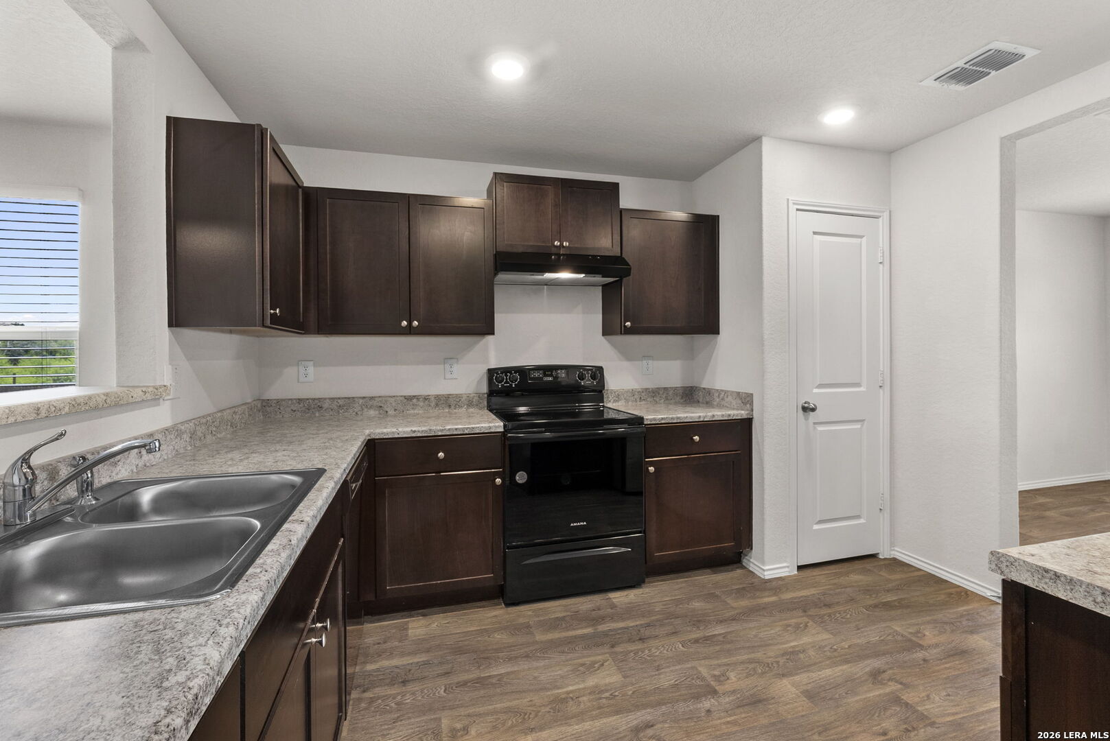2526 Wentwood, San Antonio, TX 78245