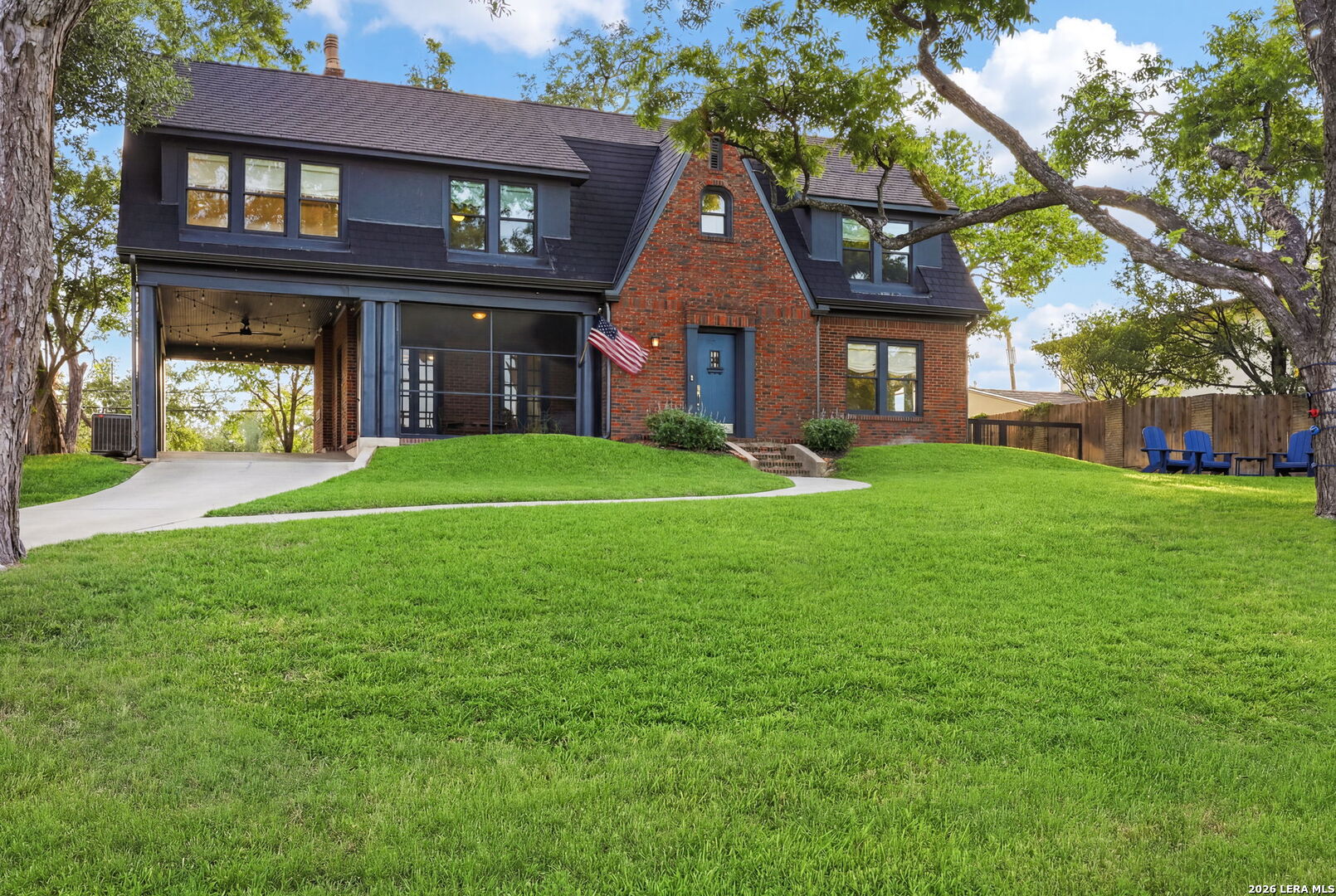 110 Henderson St Listing Cover Image