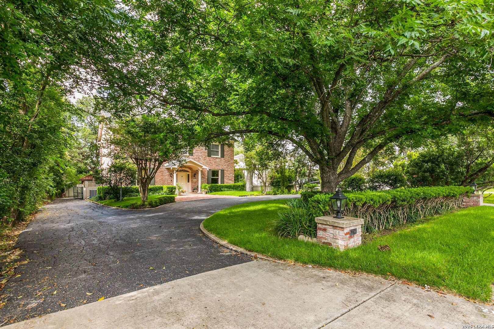 214 Terrell Rd Listing Cover Image
