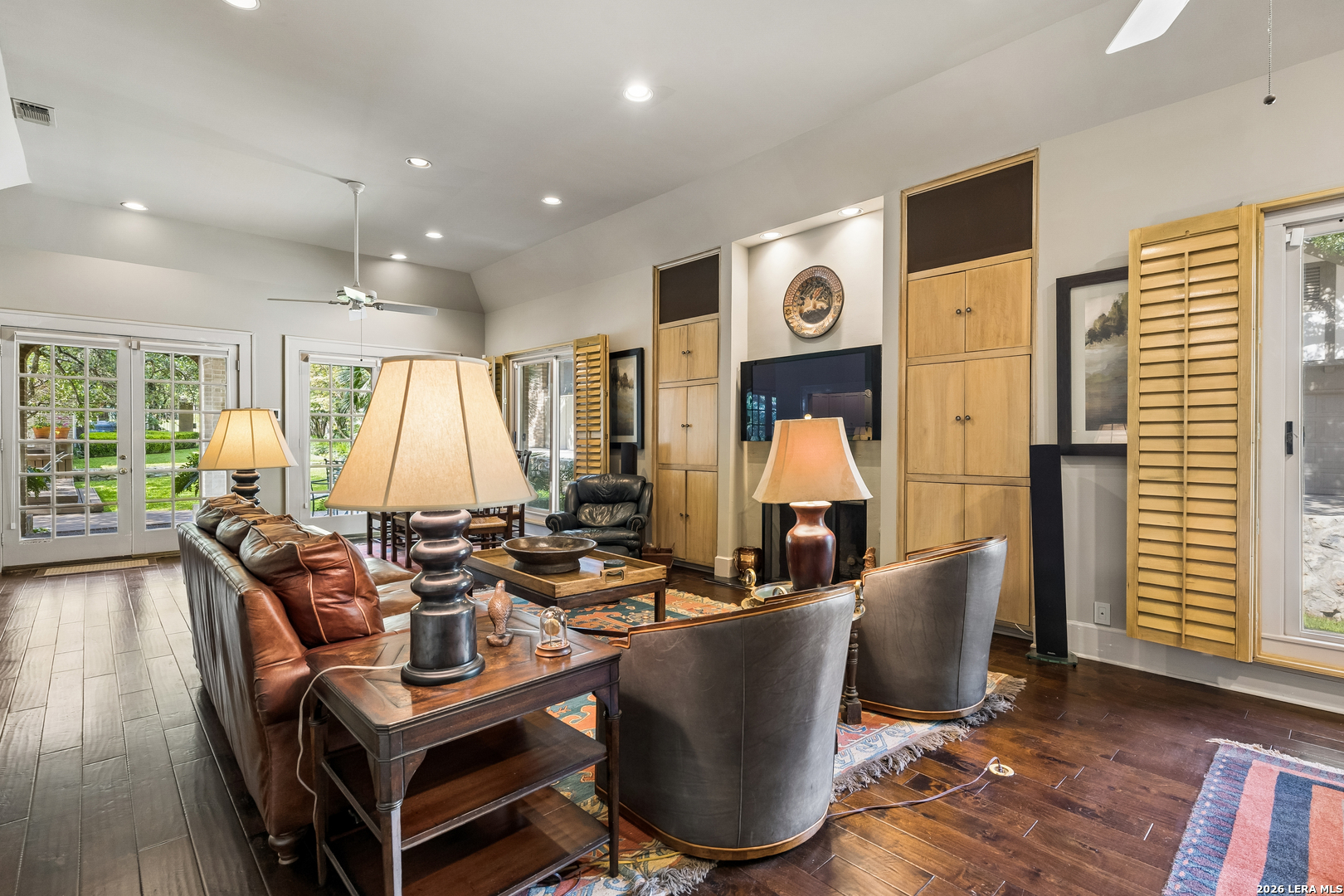 110 Geneseo Rd, Terrell Hills, TX 78209