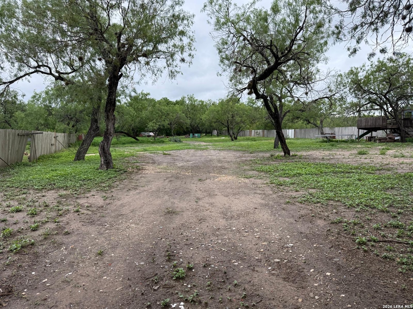 2718 Crater Dr Listing Cover Image