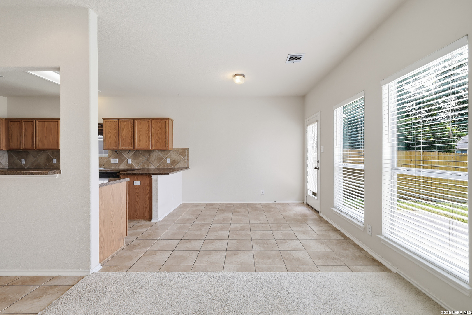 121 SLEEPY TRL, Cibolo, TX 78108