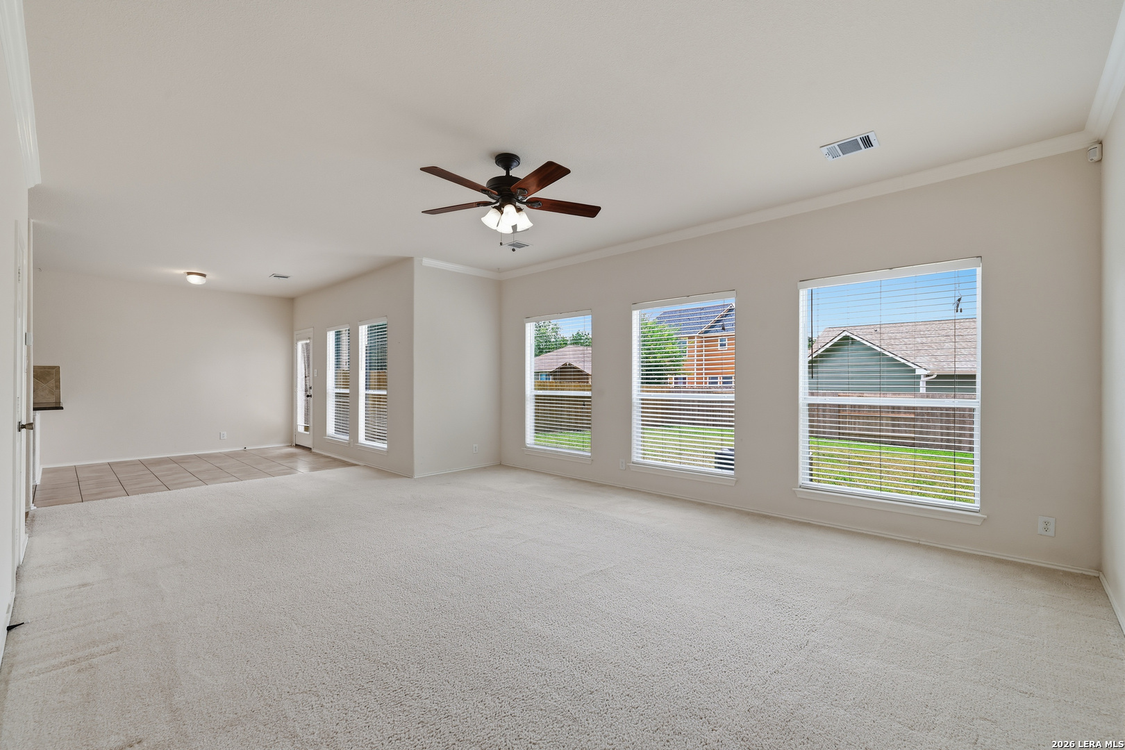121 SLEEPY TRL, Cibolo, TX 78108