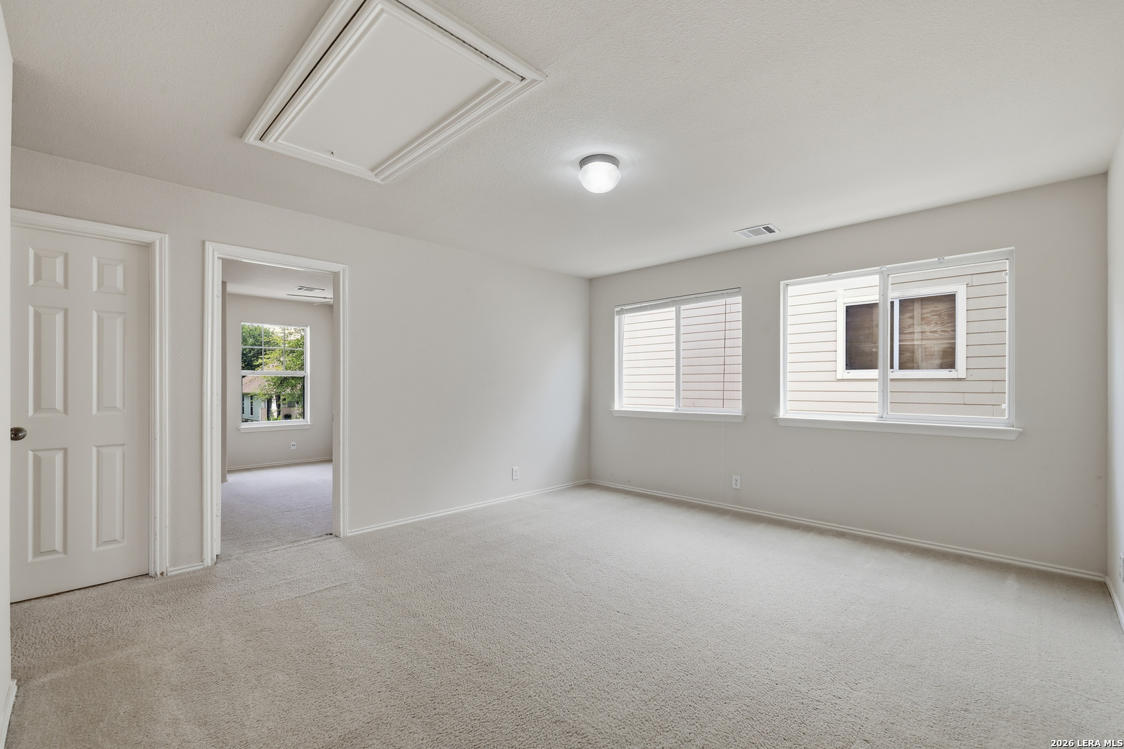 121 SLEEPY TRL, Cibolo, TX 78108