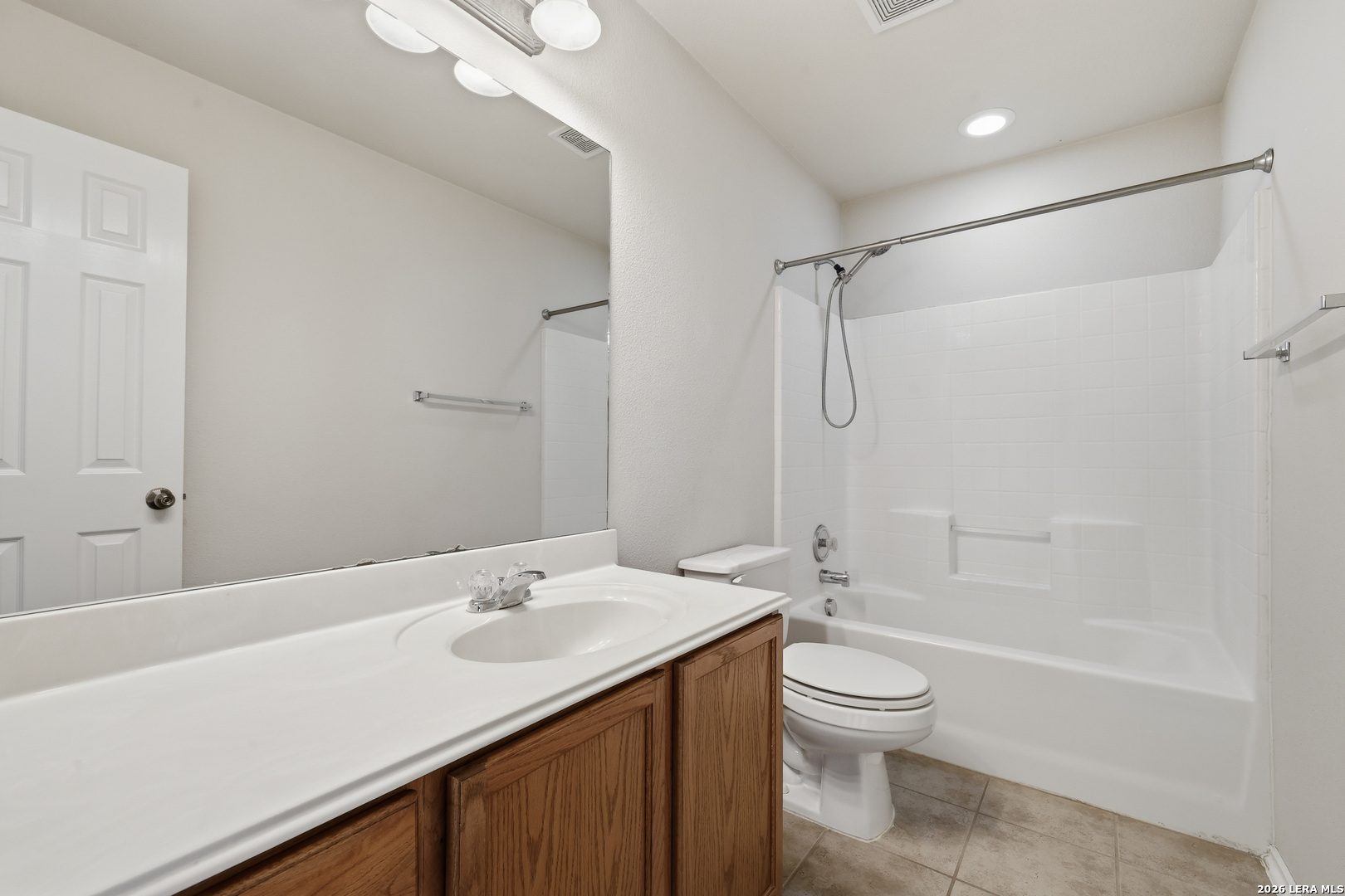 121 SLEEPY TRL, Cibolo, TX 78108