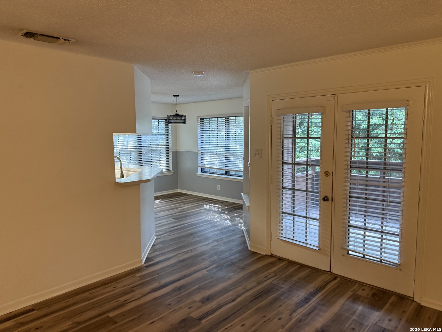 3rd image of 10955 Wurzbach Rd #801, San Antonio, TX 78230 | MLS# 2001365