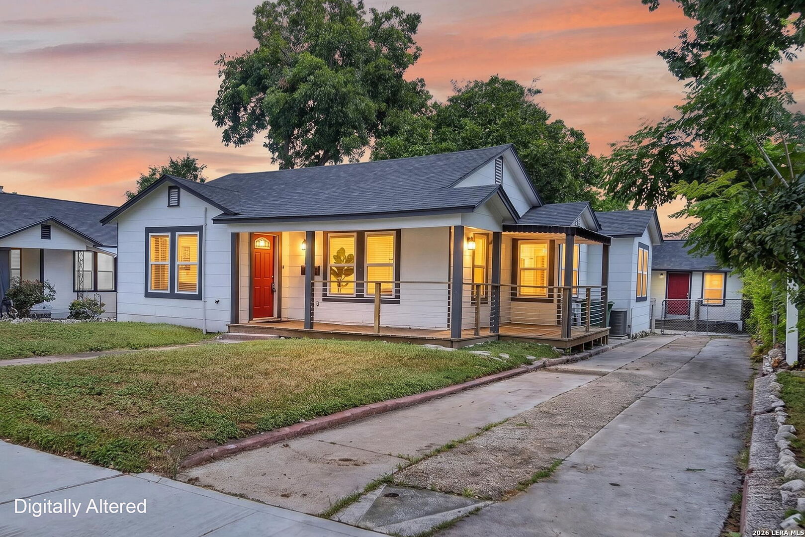 747 Bailey Ave Listing Cover Image