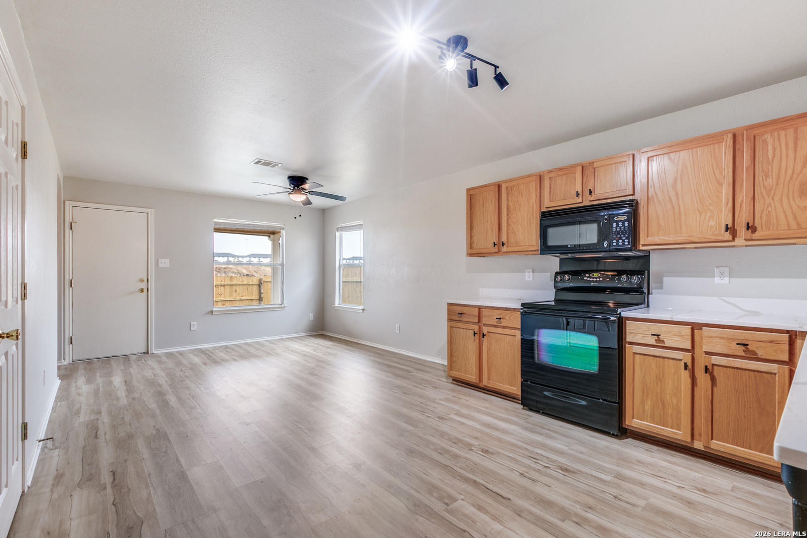 543 STABLE VIS, San Antonio, TX 78227