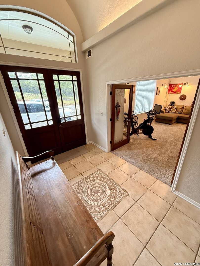 Entry/Foyer