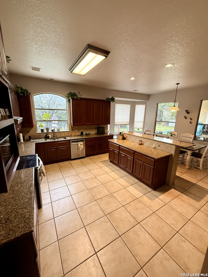 3248 Barton Hill, Bulverde, TX 78163