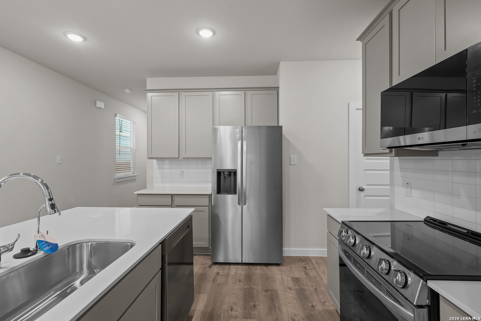 9027 SUMMERWOOD BEND, San Antonio, TX 78254