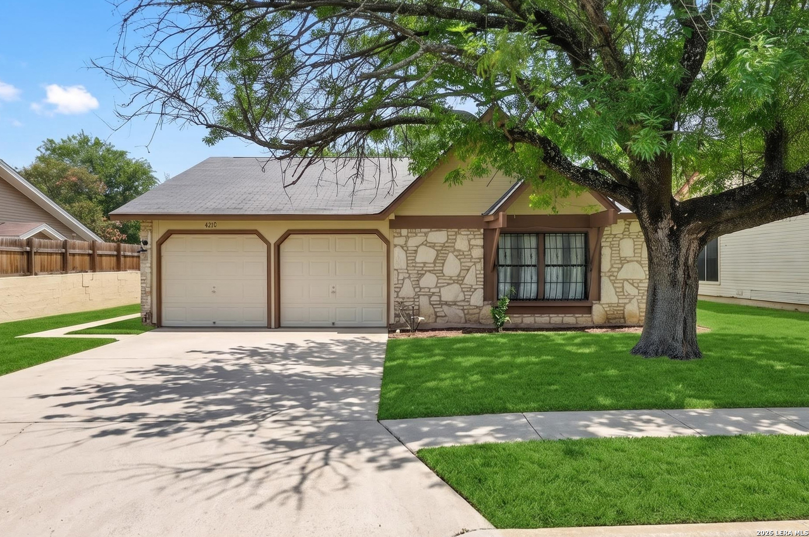 4910 Dare Ln Listing Cover Image
