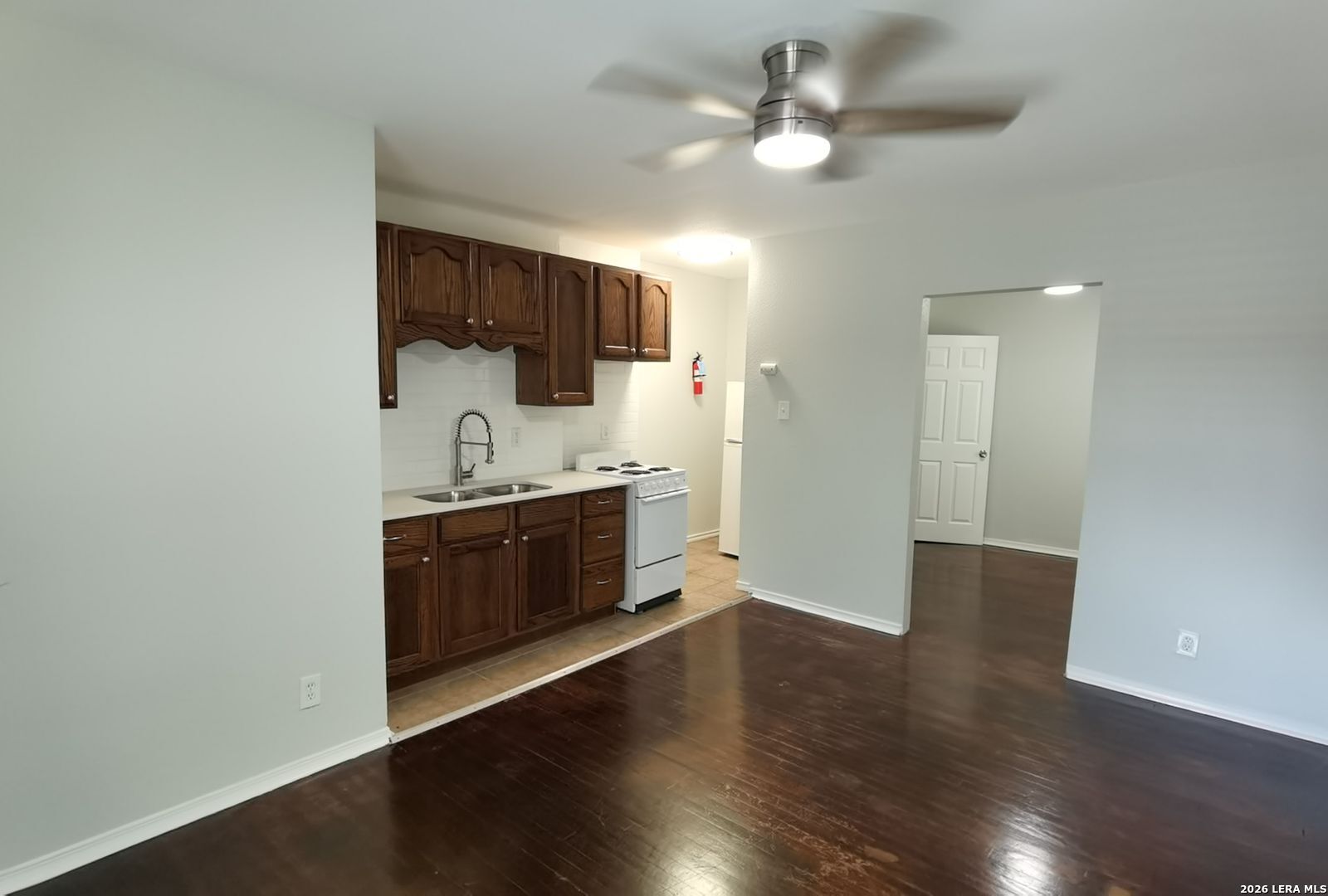 137 Norwood Ct Listing Cover Image