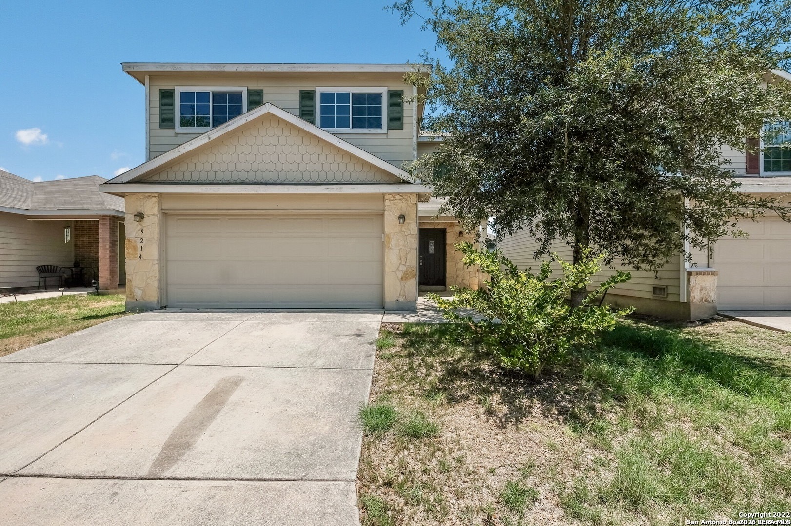 9214 Pacific Maple Listing Cover Image