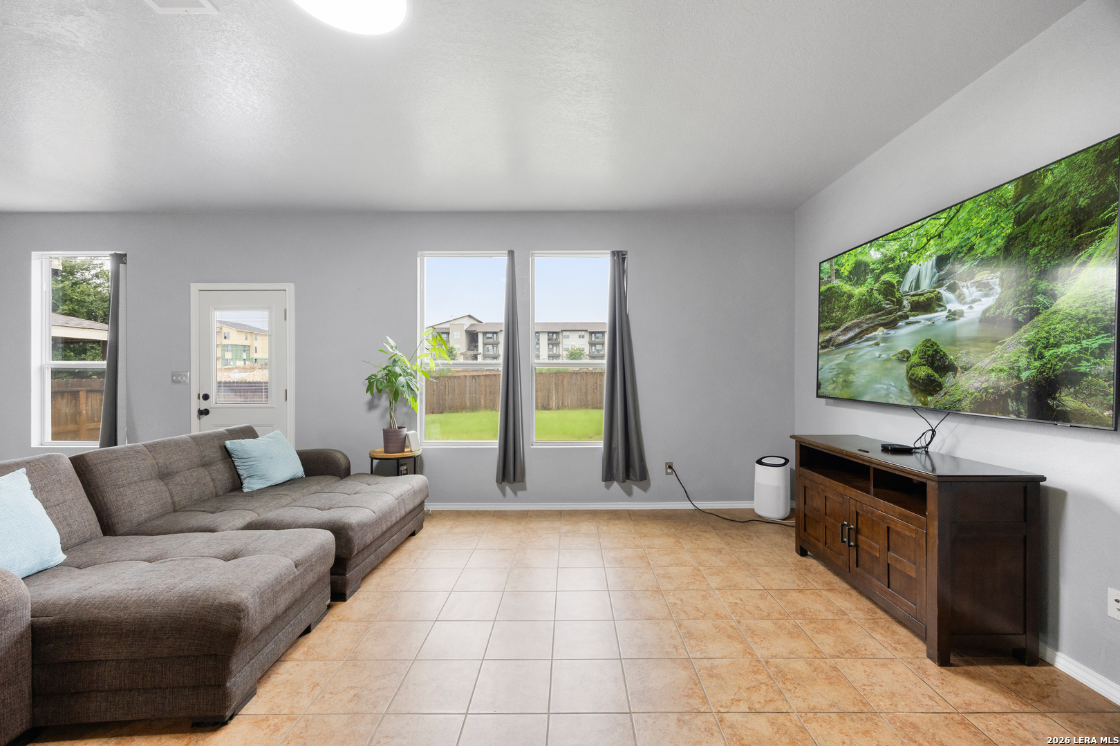 7418 DERBY VIS, Selma, TX 78154
