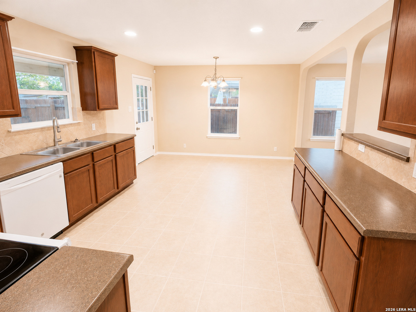 535 DIANA DR, Converse, TX 78109