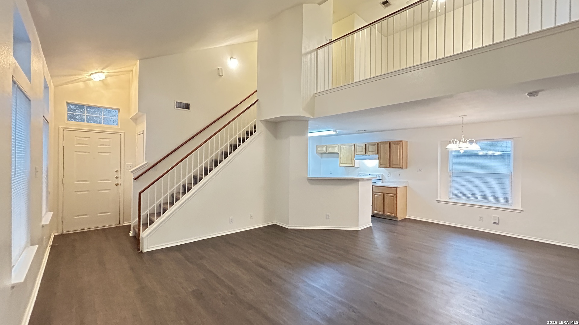 19 COASTAL LN, San Antonio, TX 78240