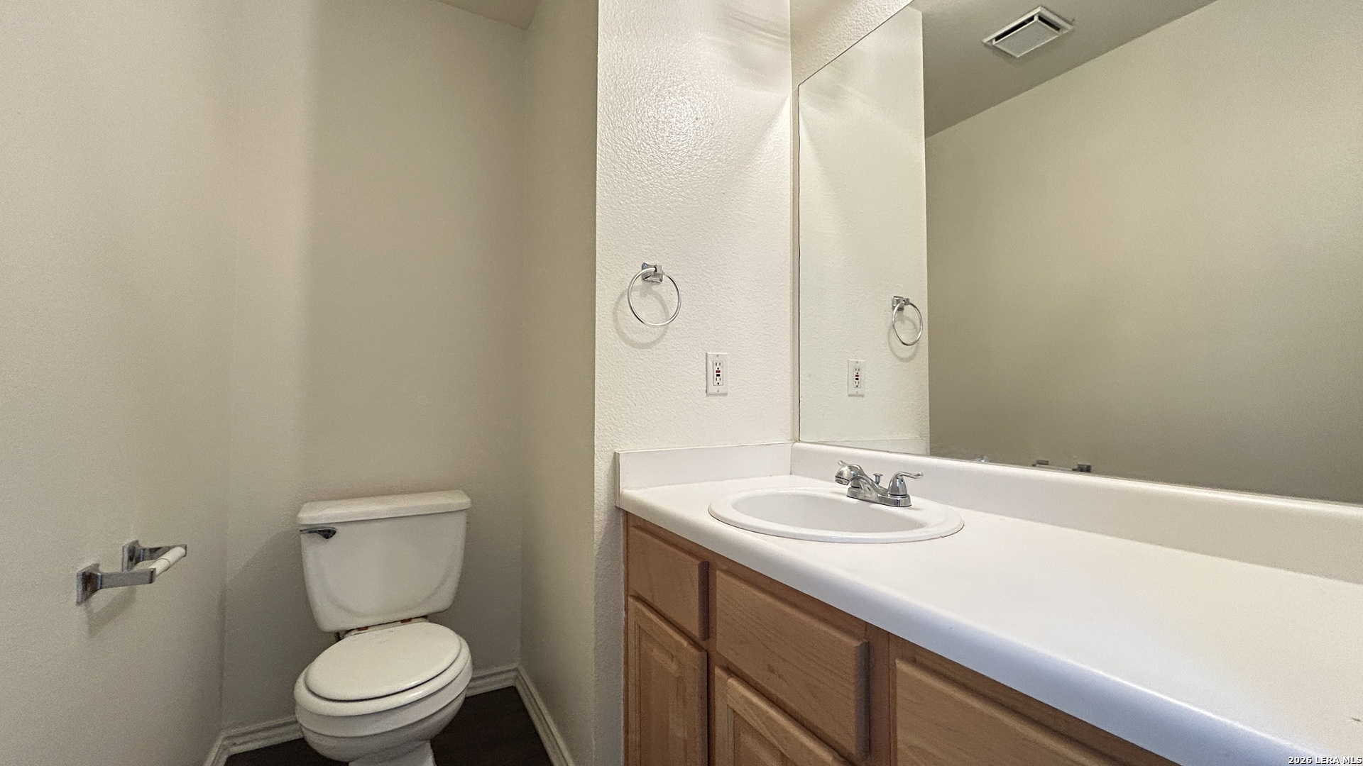 19 COASTAL LN, San Antonio, TX 78240