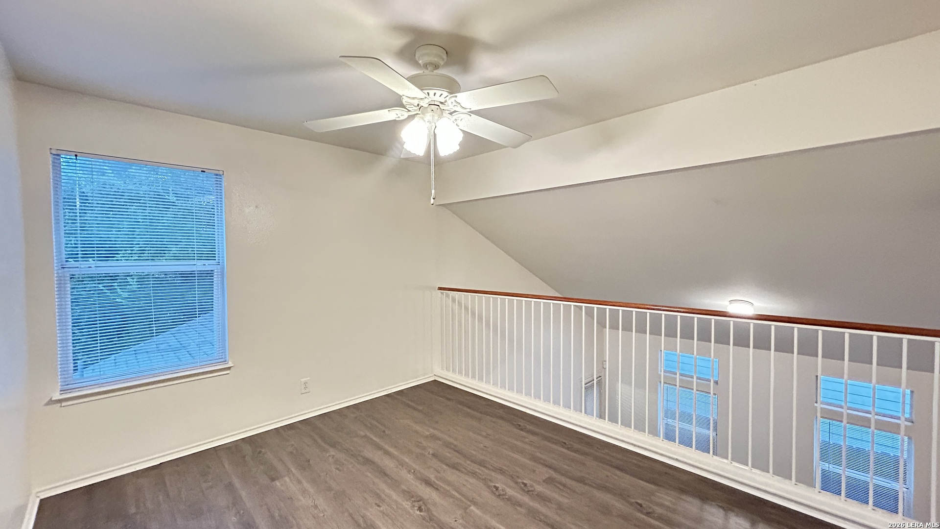 19 COASTAL LN, San Antonio, TX 78240