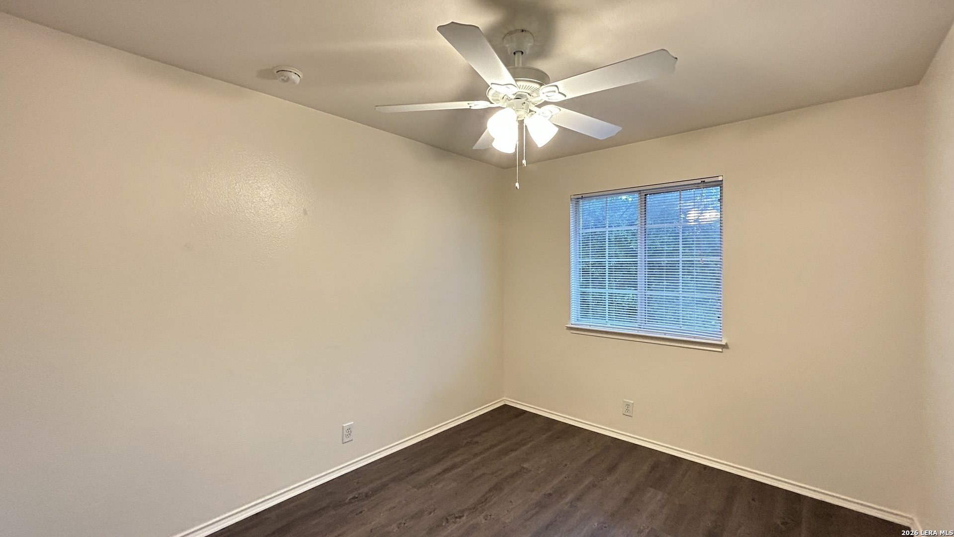 19 COASTAL LN, San Antonio, TX 78240