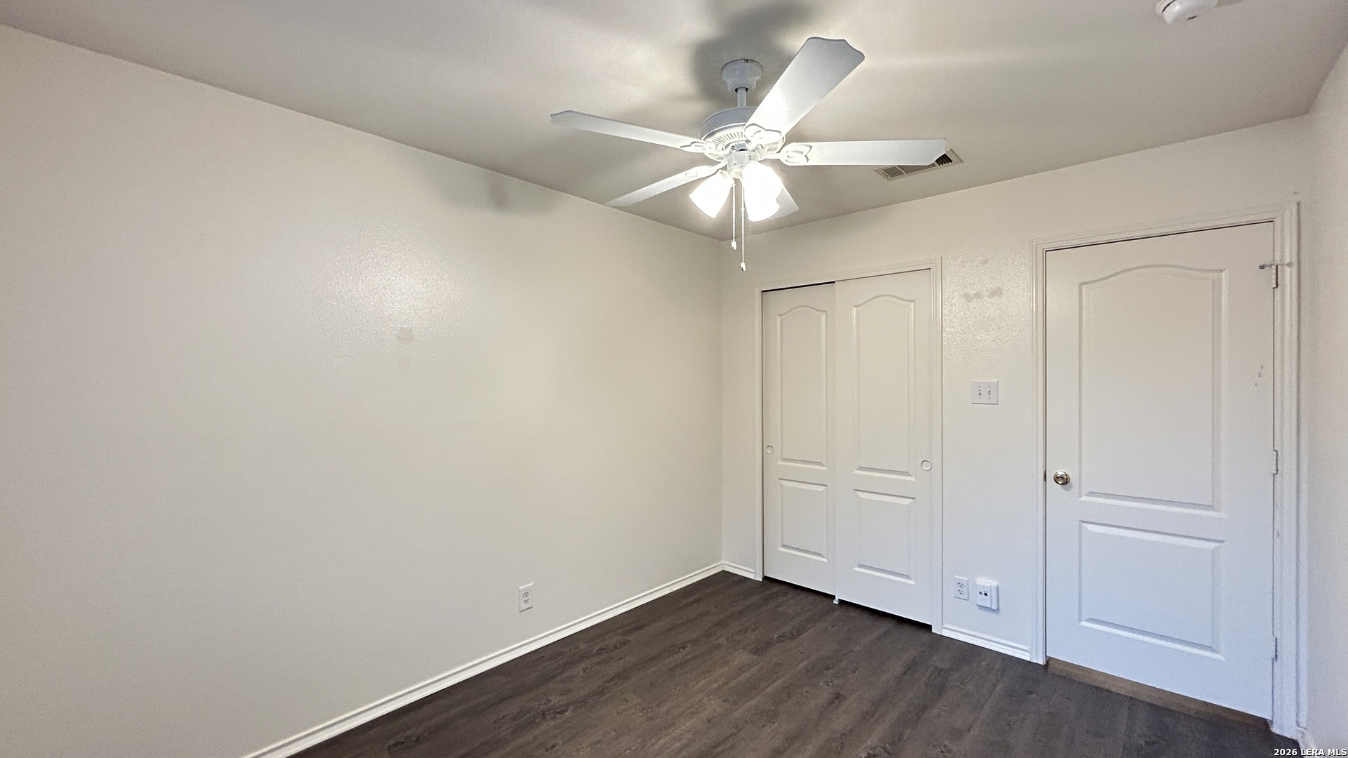 19 COASTAL LN, San Antonio, TX 78240