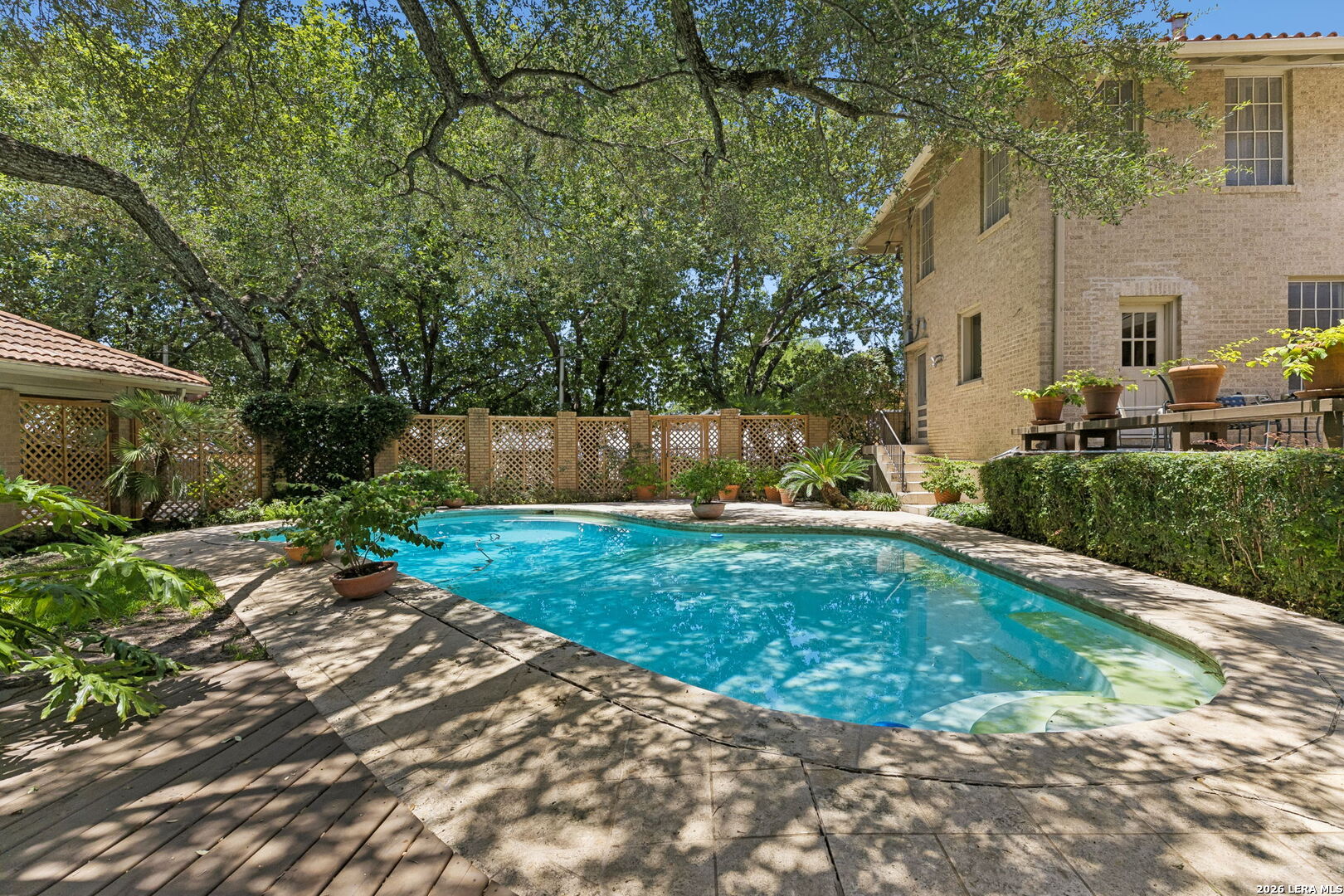 110 Geneseo Rd, Terrell Hills, TX 78209