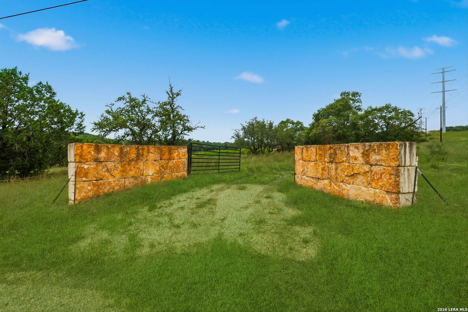 850 Brand Rd Listing Cover Image