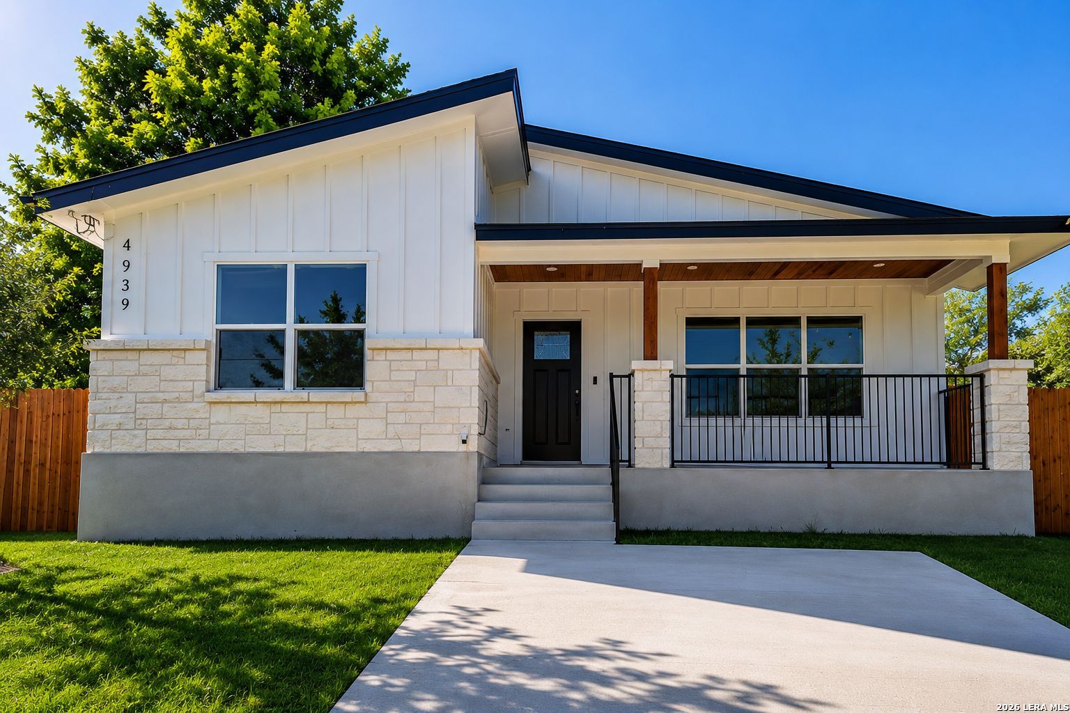 4939 Driskill St