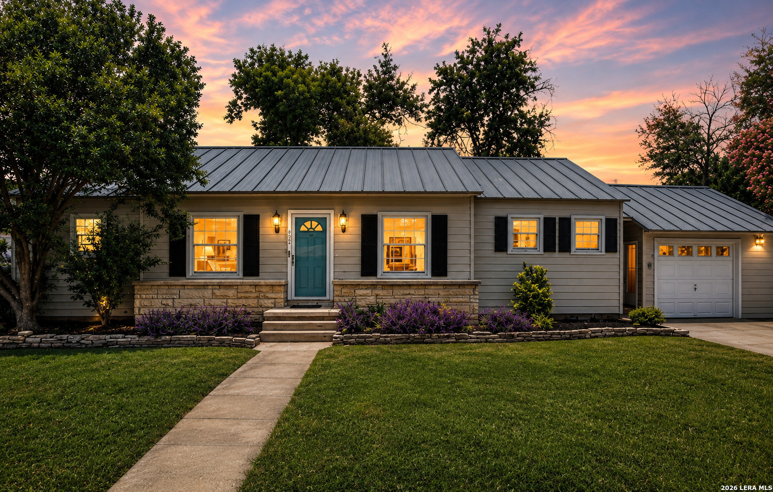 218 Larkwood Dr Listing Cover Image