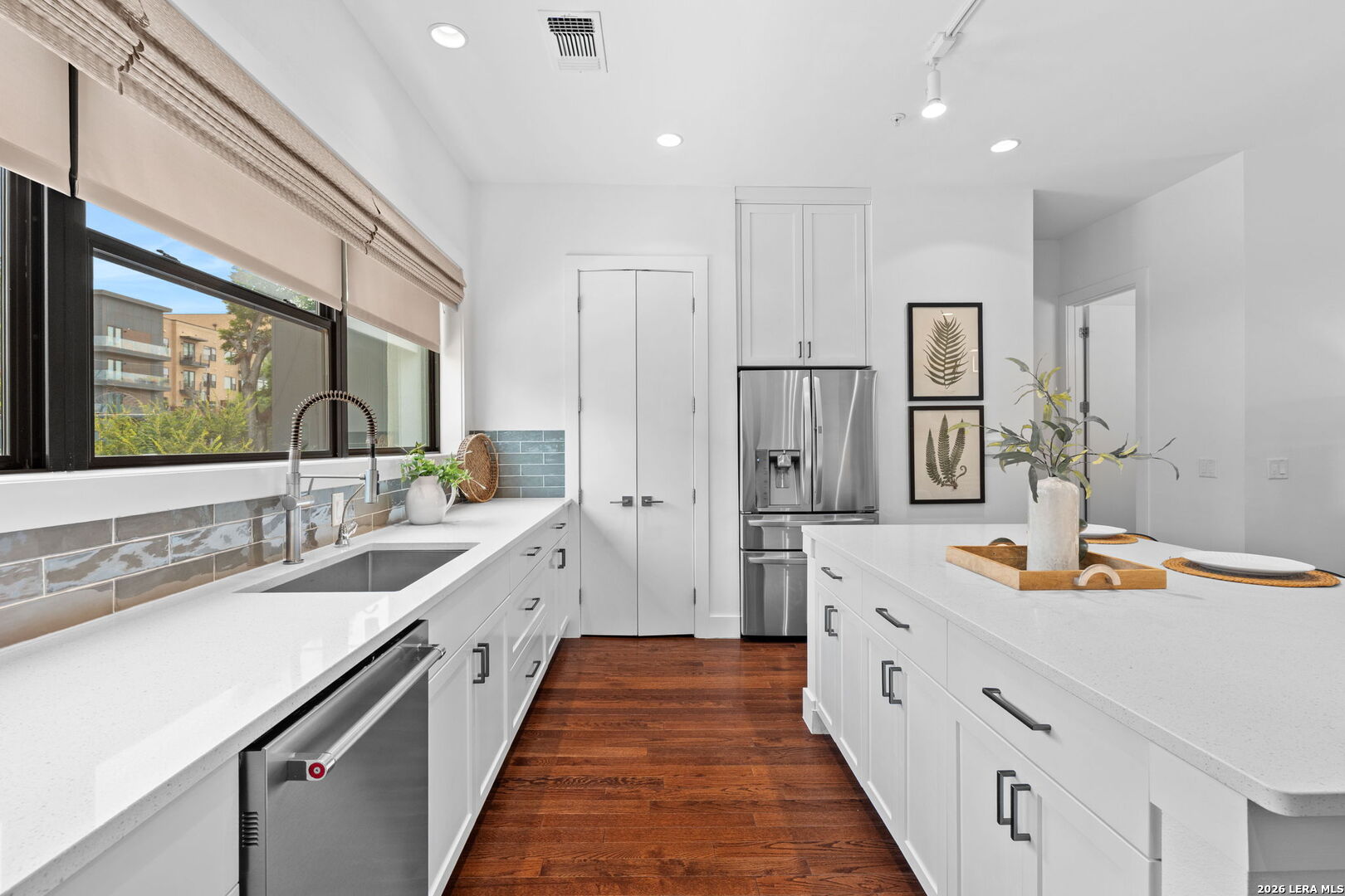 318 W Grayson, #203, San Antonio, TX 78212