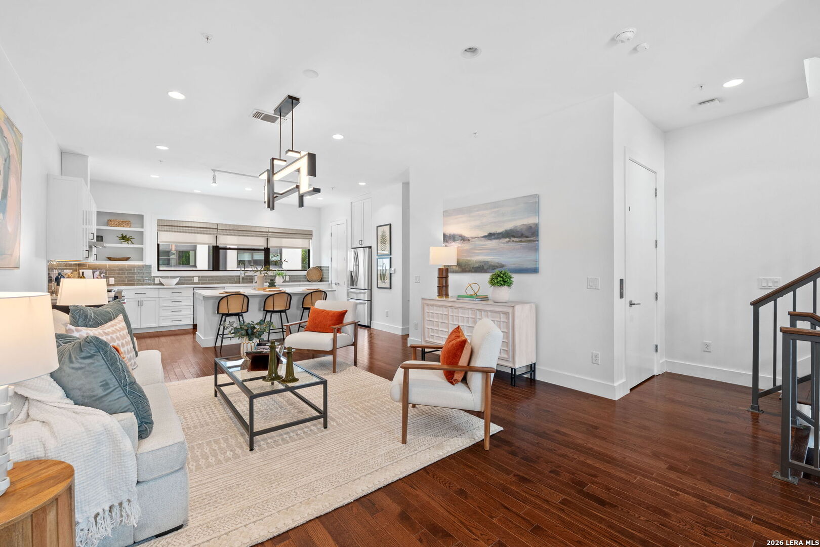 318 W Grayson, #203, San Antonio, TX 78212