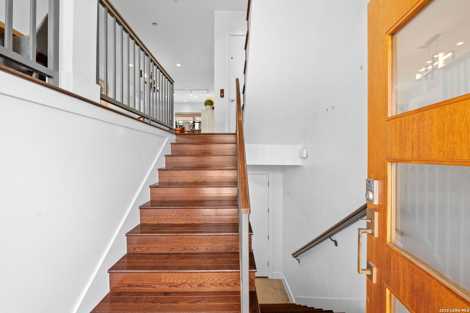 318 W Grayson, #203, San Antonio, TX 78212
