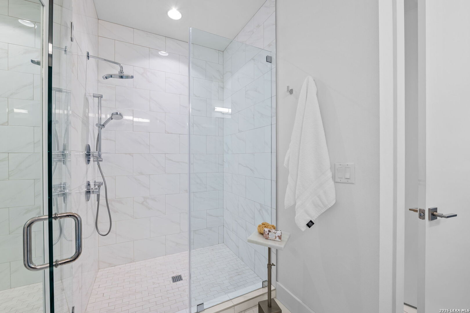 318 W Grayson, #203, San Antonio, TX 78212