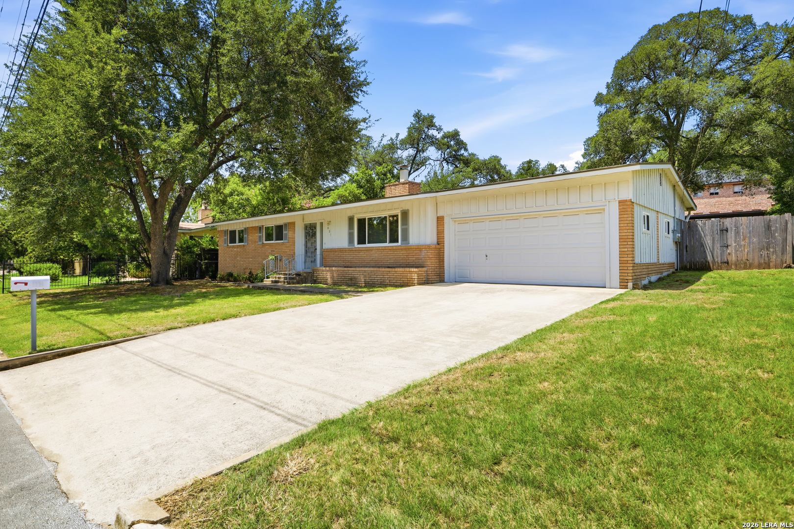 633 LOCKENER AVE, New Braunfels, TX 78130