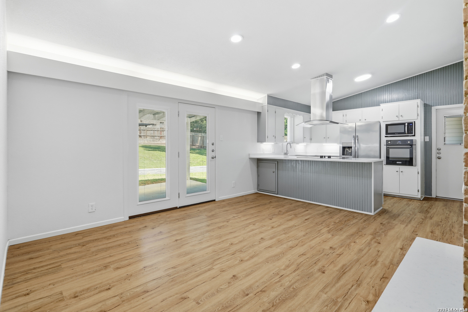633 LOCKENER AVE, New Braunfels, TX 78130