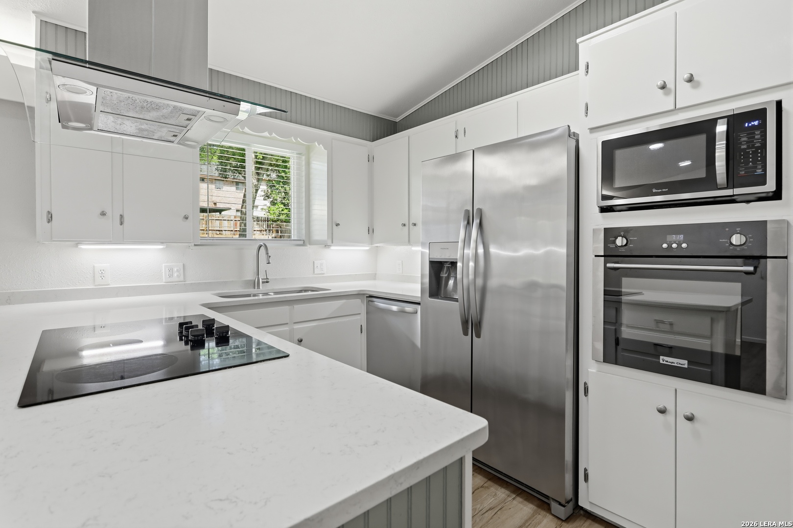 633 LOCKENER AVE, New Braunfels, TX 78130