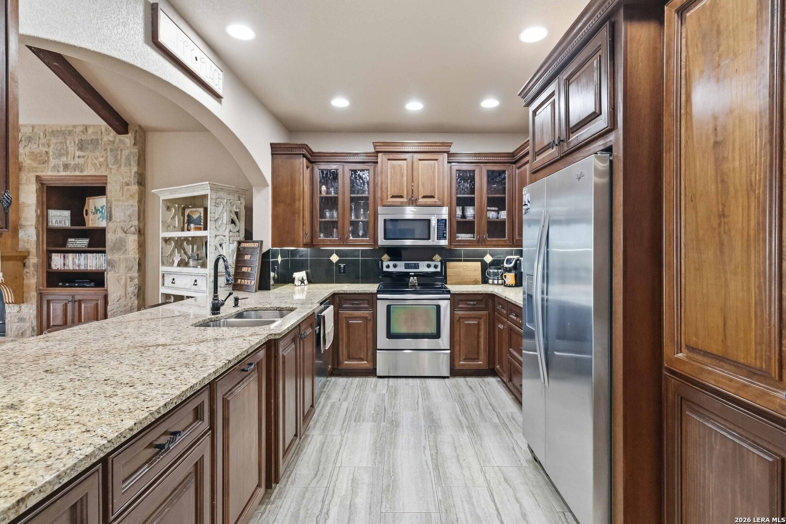 785 Lake Forest, Canyon Lake, TX 78133