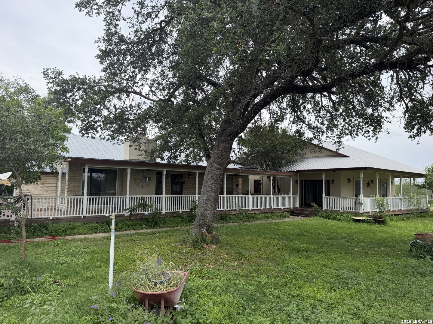 Property photo for 599 COUNTY ROAD 7611, Devine, TX